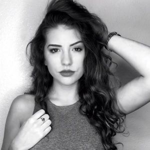 Meet your Posher, Jackie